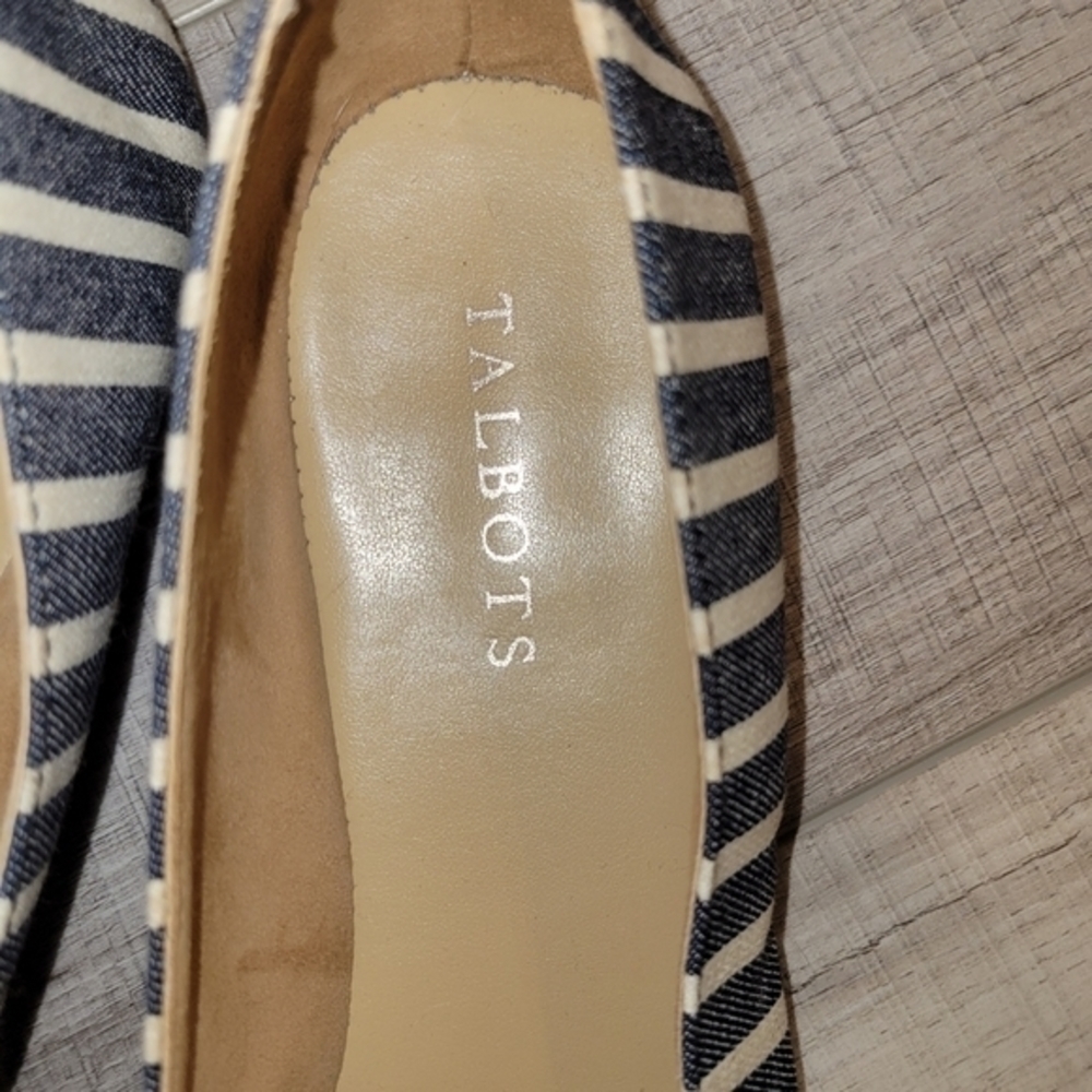 NWOT TALBOTS STRIPED  POINTED TOE FLATS - Picture 6 of 8